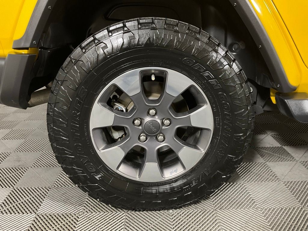 2020 Jeep Wrangler Unlimited Sahara ***BLUE CERTIFIED***