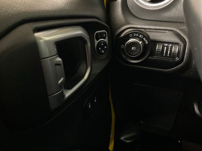 2020 Jeep Wrangler Unlimited Sahara ***BLUE CERTIFIED***