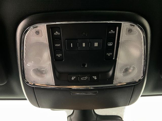 2019 Jeep Grand Cherokee Overland ***BLUE CERTIFIED***