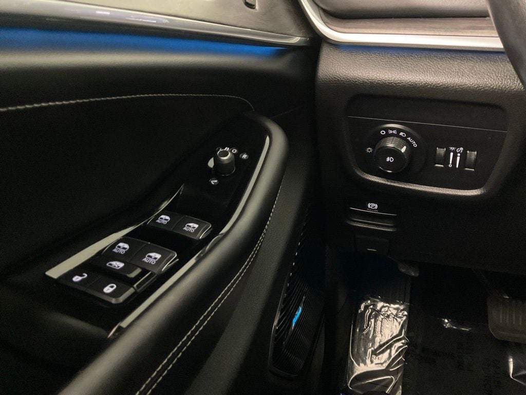 2022 Jeep Grand Cherokee L Overland ***BLUE CERTIFIED***