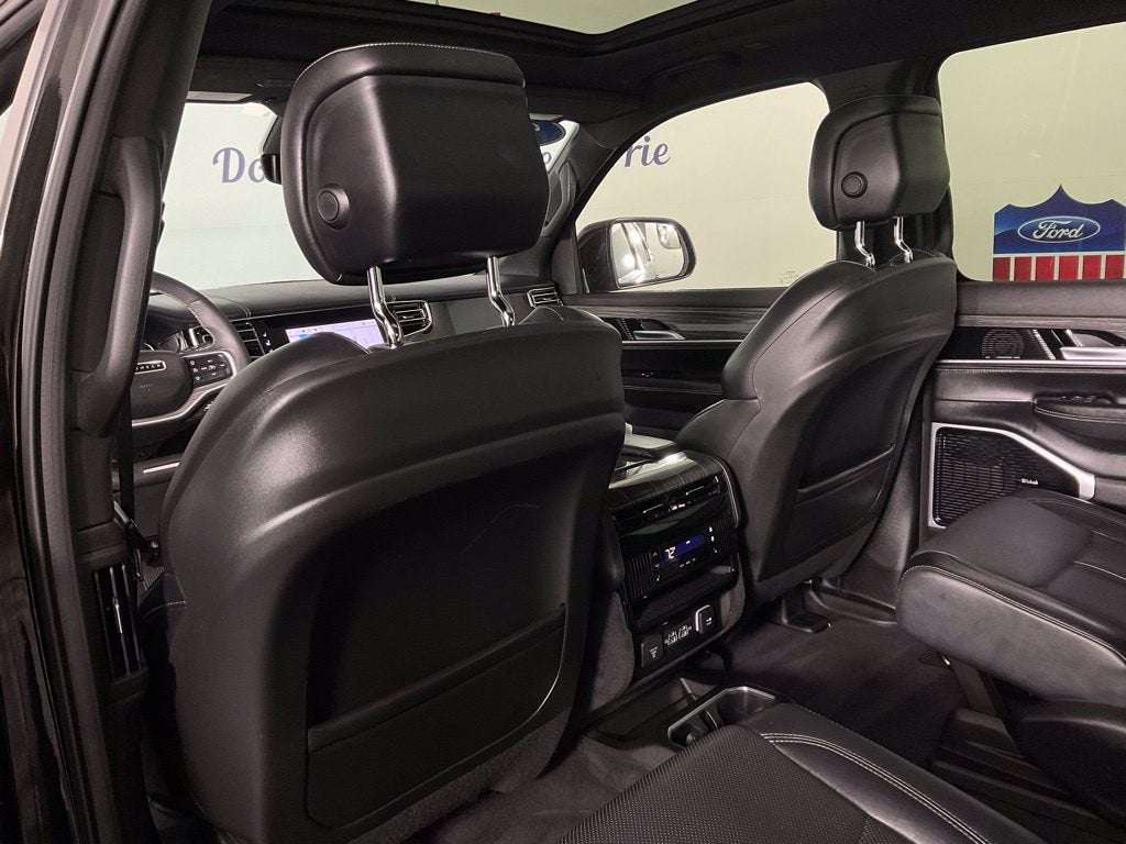 2022 Jeep Wagoneer Series III ***BLUE CERTIFIED***