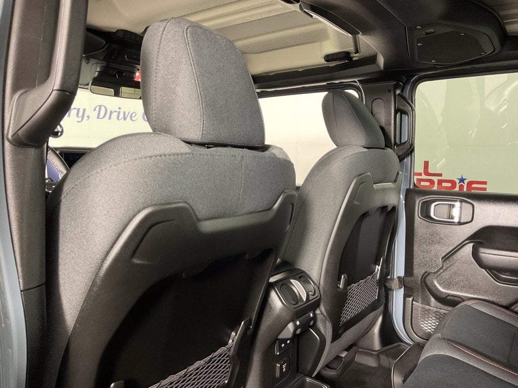 2025 Jeep Gladiator Rubicon ***BLUE CERTIFIED***