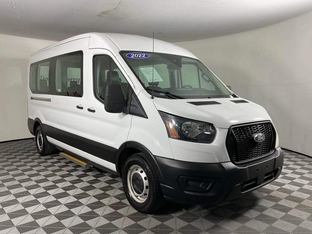 2022 Ford Transit-350 XL MR 15 PASSENGER***GOLD CERTIFIED***