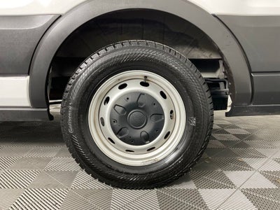 2022 Ford Transit-350 XL MR 15 PASSENGER***GOLD CERTIFIED***