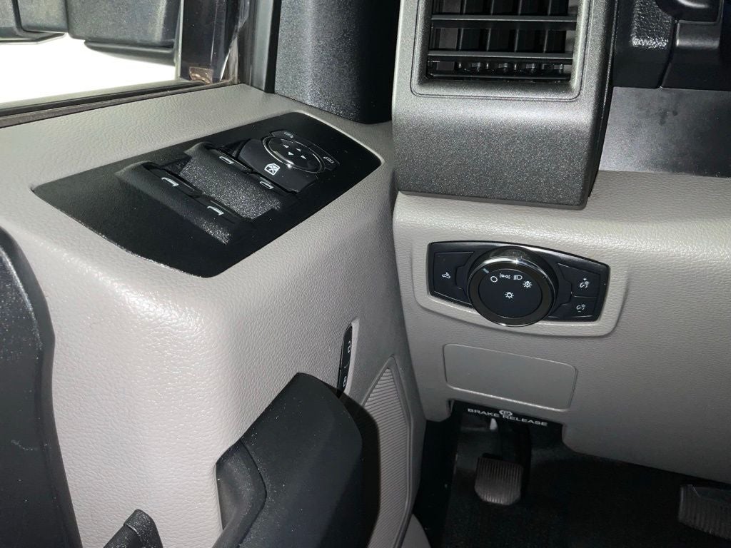 2020 Ford F-250SD XL SERVICE BODY ***BLUE CERTIFIED***