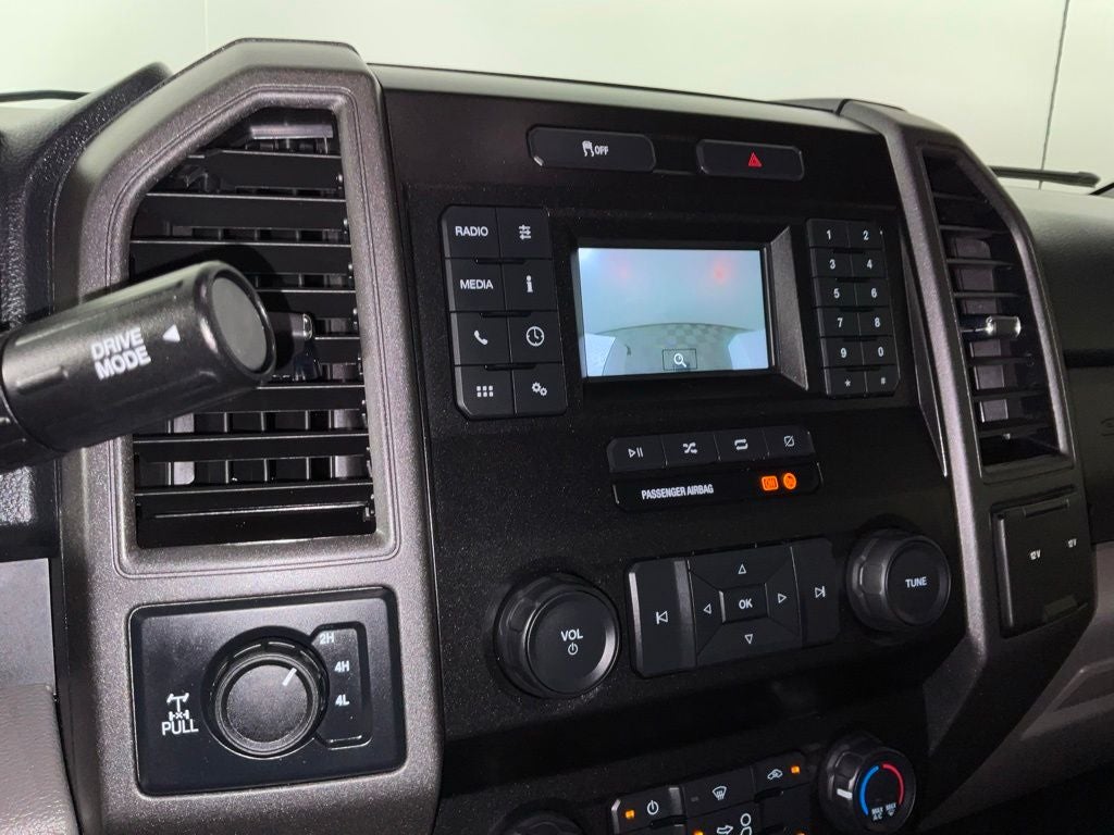 2020 Ford F-250SD XL SERVICE BODY ***BLUE CERTIFIED***