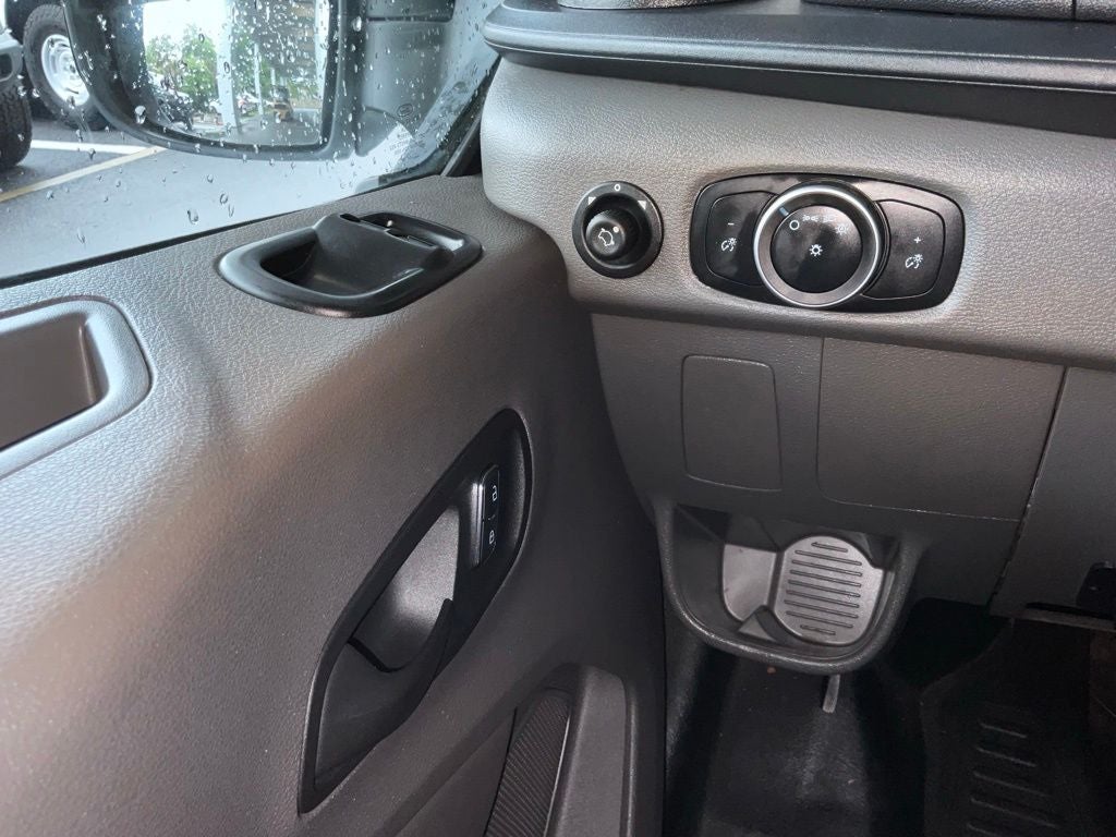 2022 Ford Transit-350 Base
