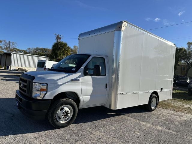 2024 Ford E-450SD Base DRW