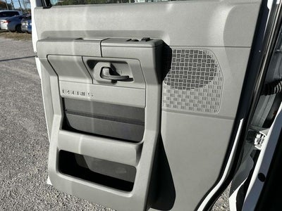 2024 Ford E-450SD Base DRW