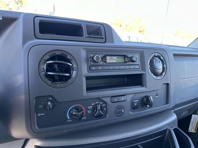 2024 Ford E-450SD Base DRW