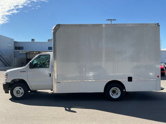 2024 Ford E-450SD Base DRW