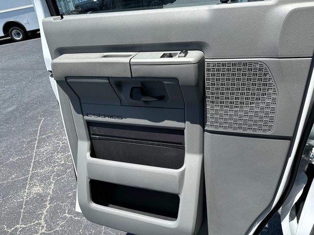 2024 Ford E-450SD Base DRW
