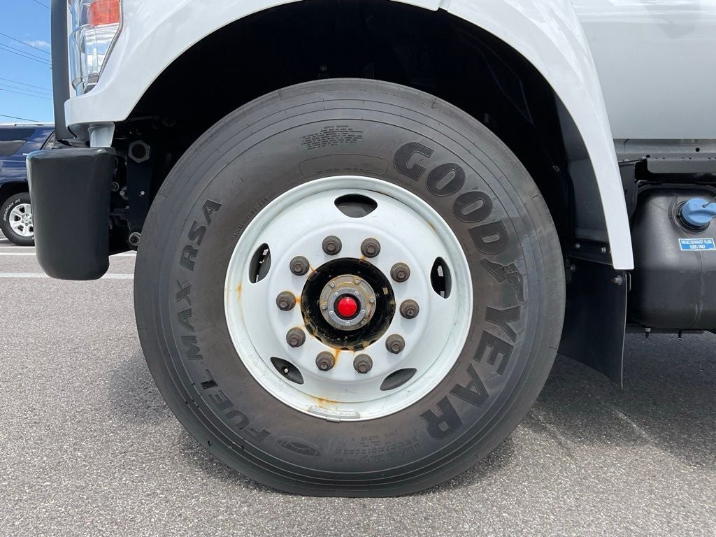 2025 Ford F-750SD Base