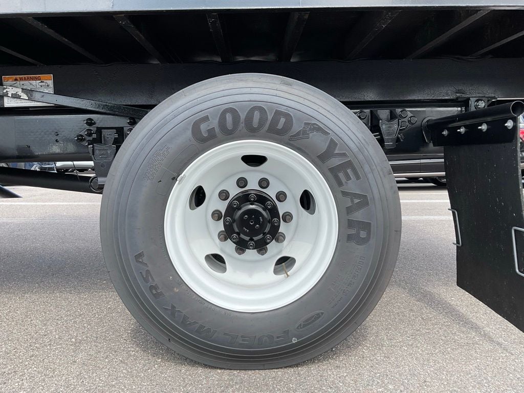 2025 Ford F-750SD Base