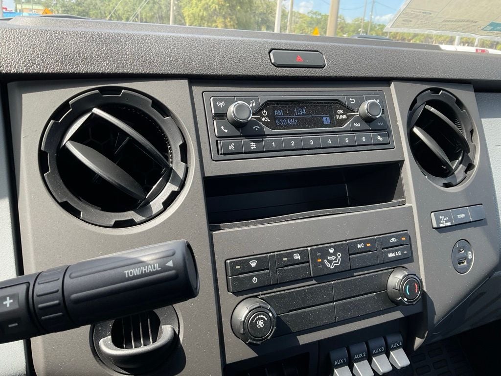 2025 Ford F-750SD Base