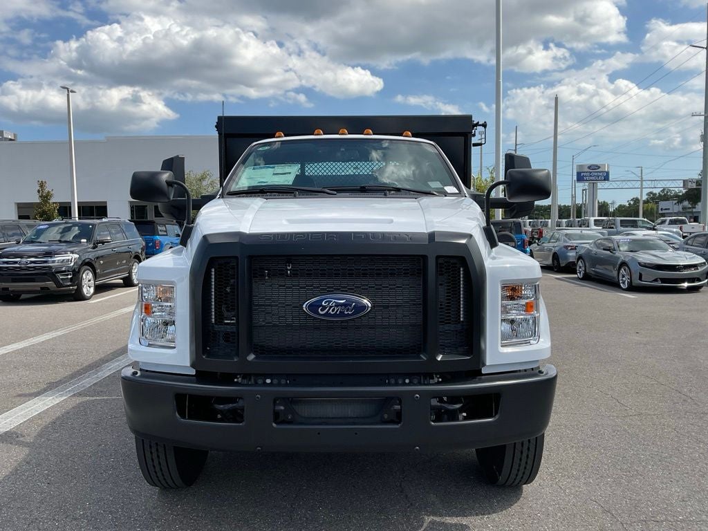 2025 Ford F-750SD Base