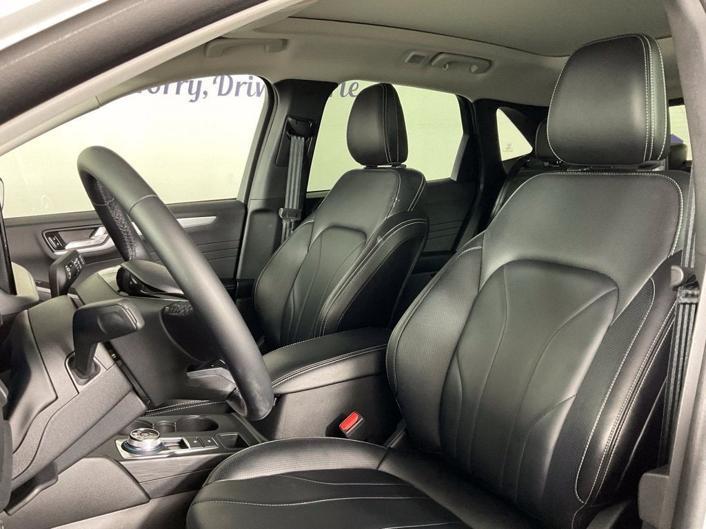 2025 Ford Escape Hybrid Platinum ***GOLD CERTIFIED***