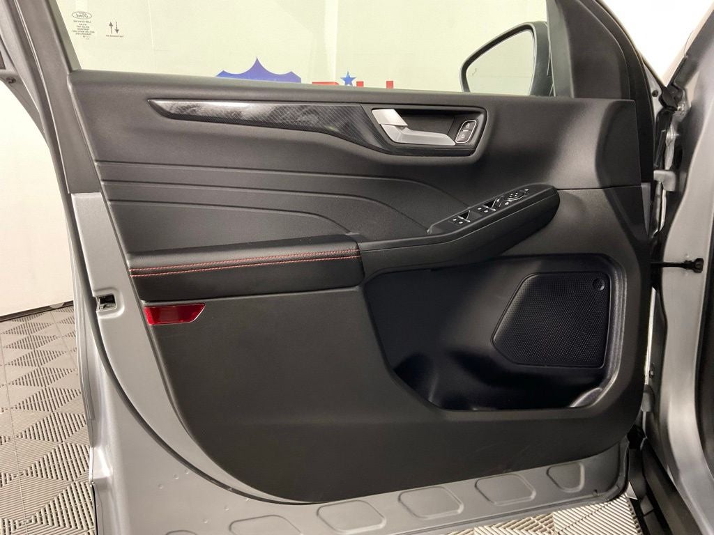 2024 Ford Escape ST-Line ***GOLD CERTIFIED***
