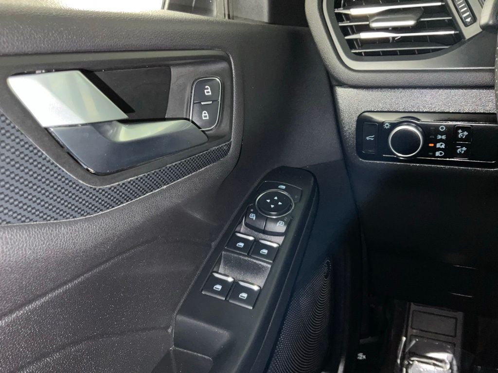 2024 Ford Escape ST-Line ***GOLD CERTIFIED***