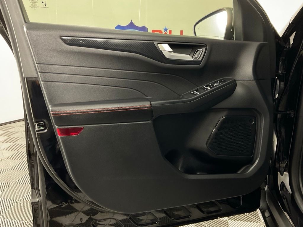 2023 Ford Escape ST-Line ***GOLD CERTIFIED***