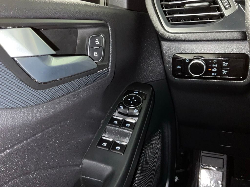 2023 Ford Escape ST-Line ***GOLD CERTIFIED***