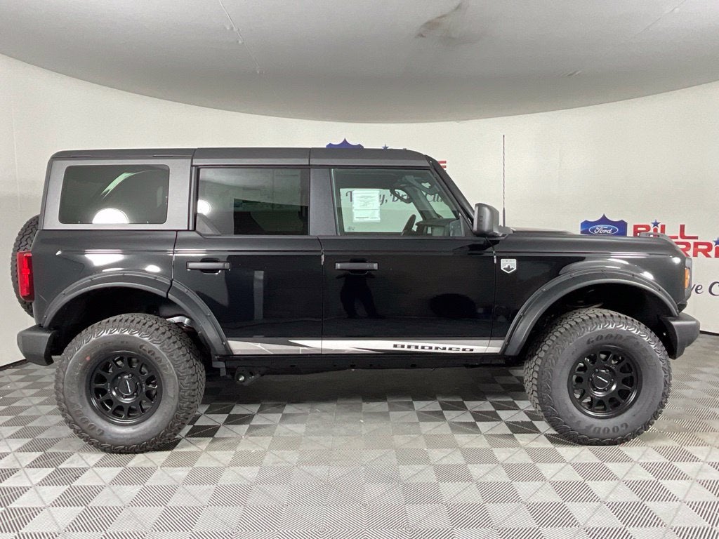 2026 Ford Bronco Big Bend Ford Custom Garage PKG