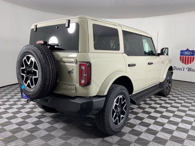 2026 Ford Bronco Outer Banks