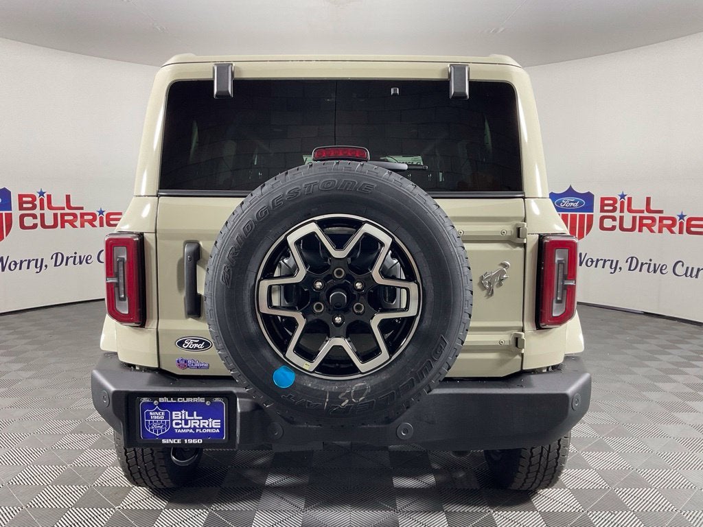 2026 Ford Bronco Outer Banks