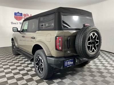2026 Ford Bronco Outer Banks