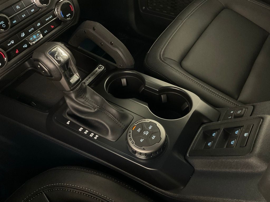 2026 Ford Bronco Big Bend Dark Trail Package