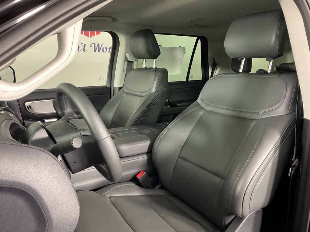 2027 Ford Expedition Active