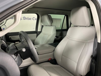 2027 Ford Expedition Active