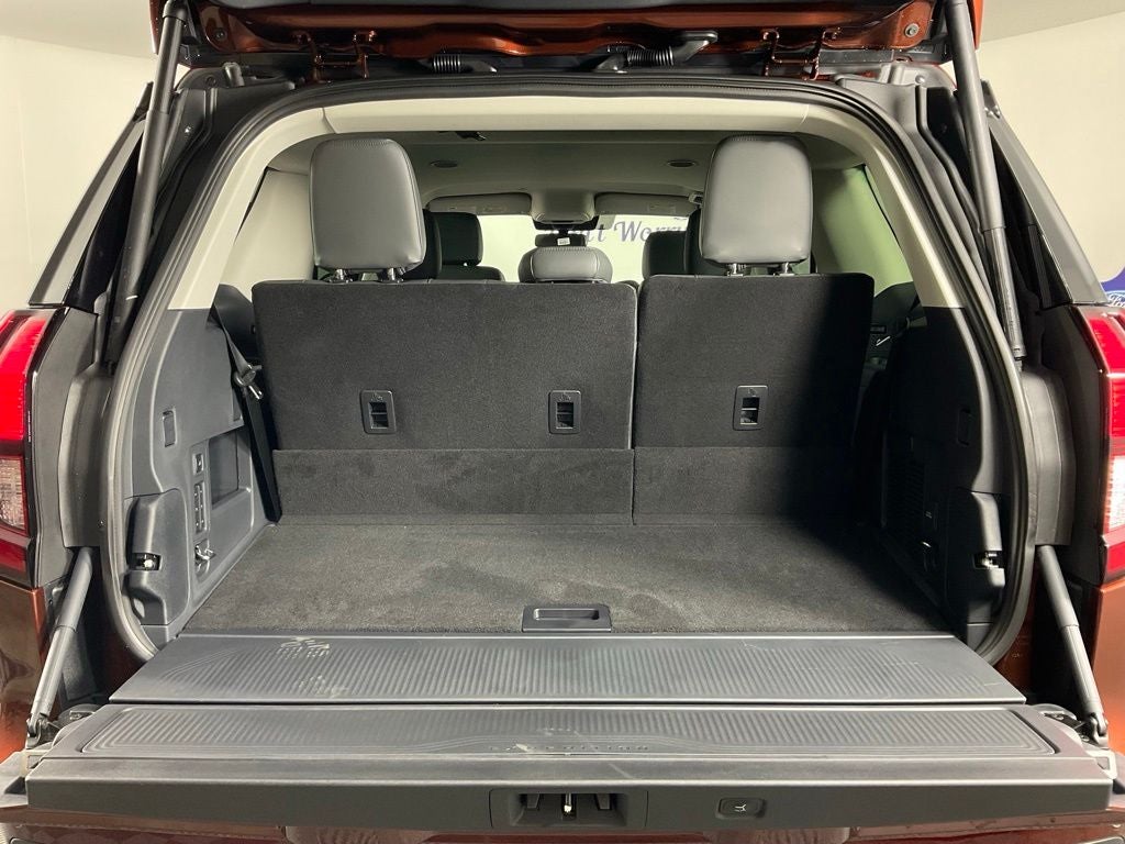 2027 Ford Expedition Active