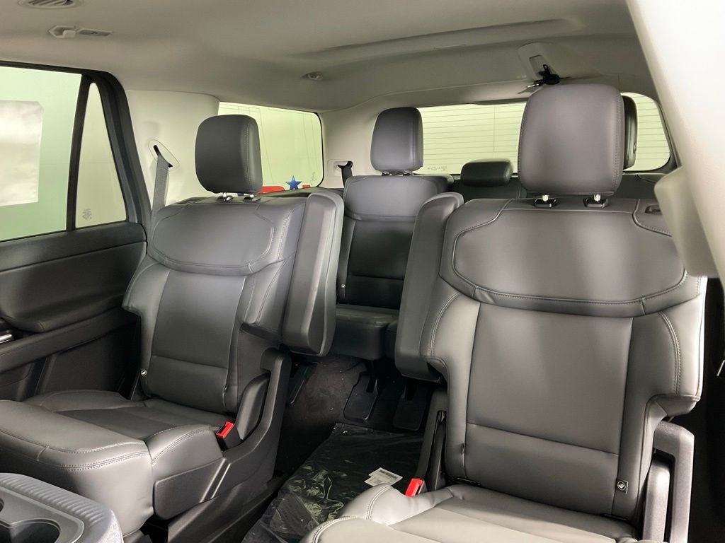 2027 Ford Expedition Active