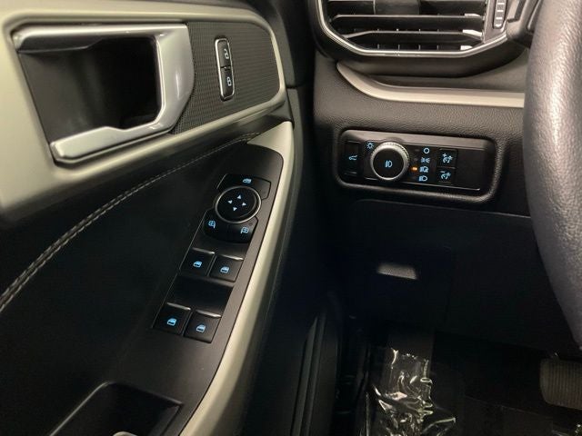 2023 Ford Explorer XLT ***GOLD CERTIFIED***