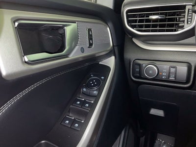 2023 Ford Explorer XLT ***GOLD CERTIFIED***