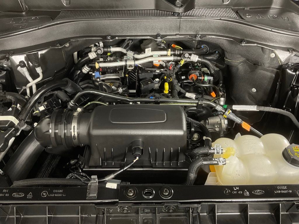 2024 Ford Explorer XLT ***GOLD CERTIFIED***