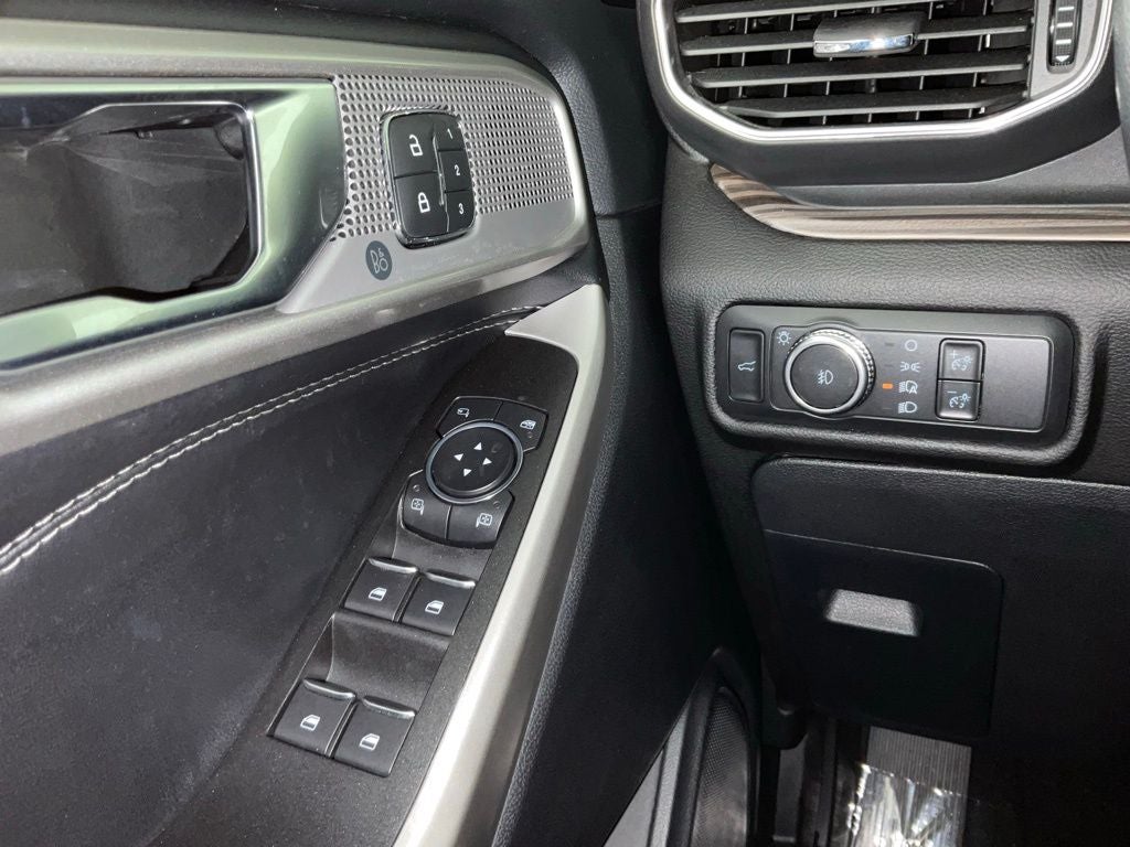 2022 Ford Explorer Limited ***GOLD CERTIFIED***