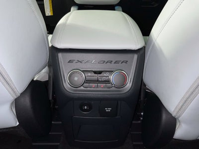 2027 Ford Explorer Platinum