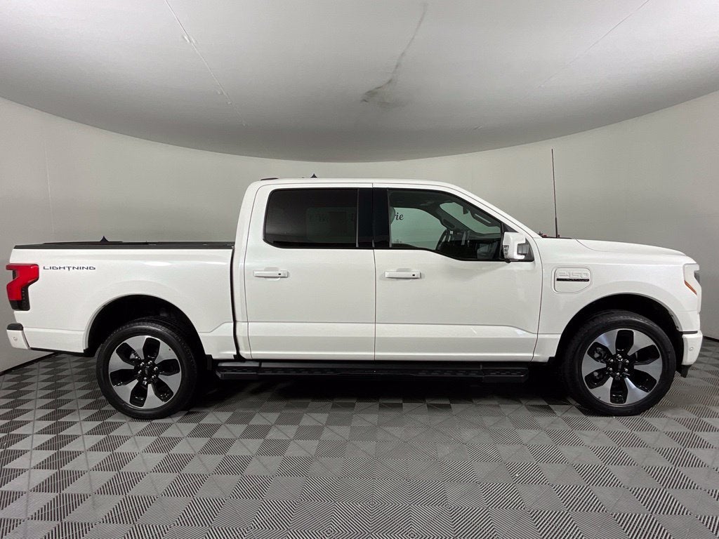 2023 Ford F-150 Lightning Platinum ***GOLD CERTIFIED***