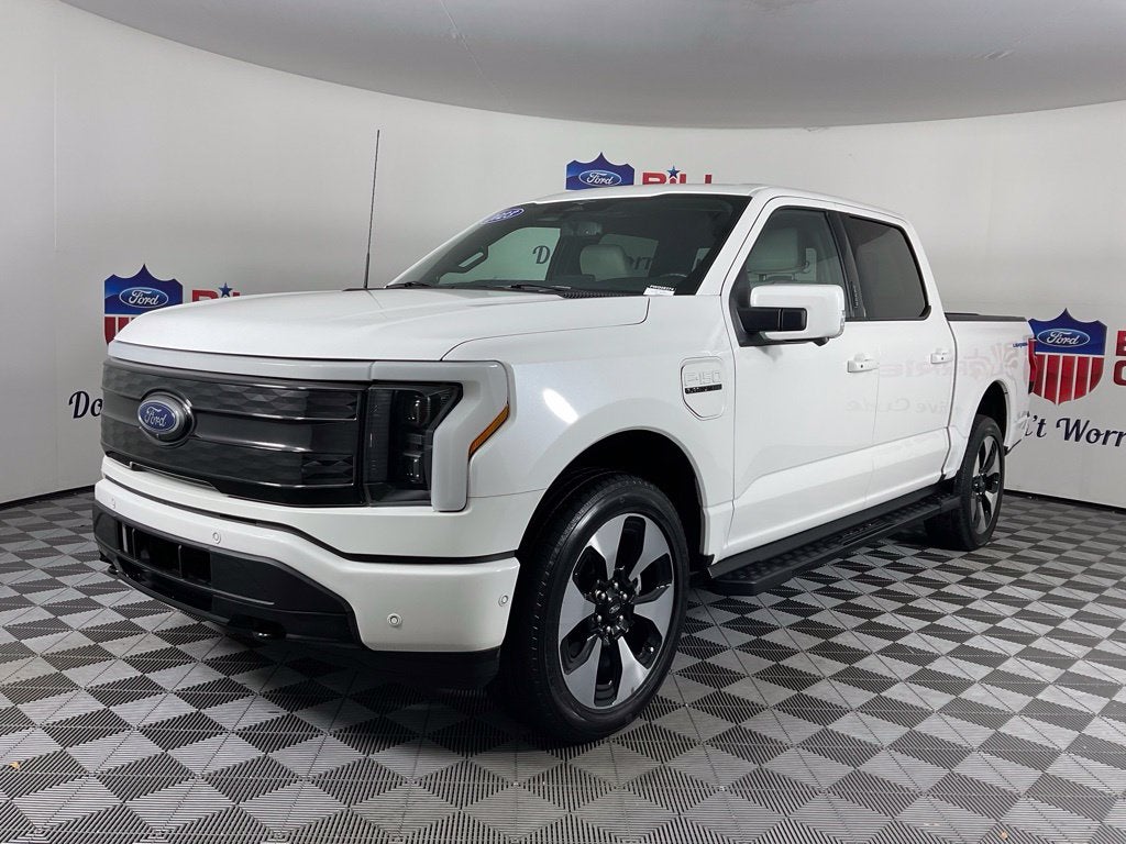 2023 Ford F-150 Lightning Platinum ***GOLD CERTIFIED***