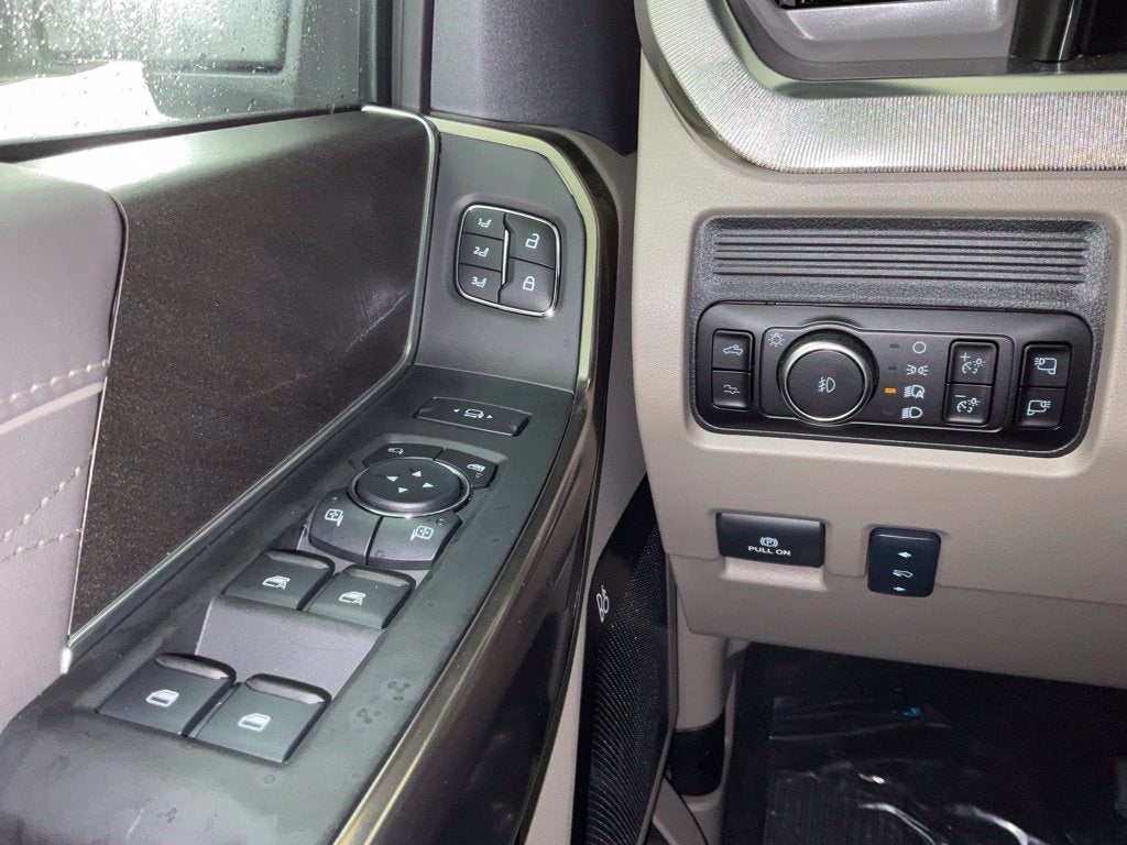 2027 Ford F-250SD Platinum