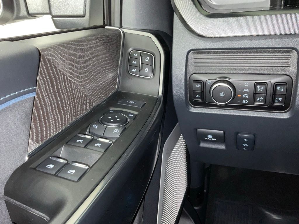 2025 Ford F-250SD Platinum ***GOLD CERTIFIED***