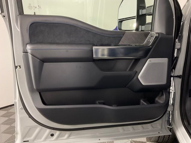 2025 Ford F-350SD Platinum