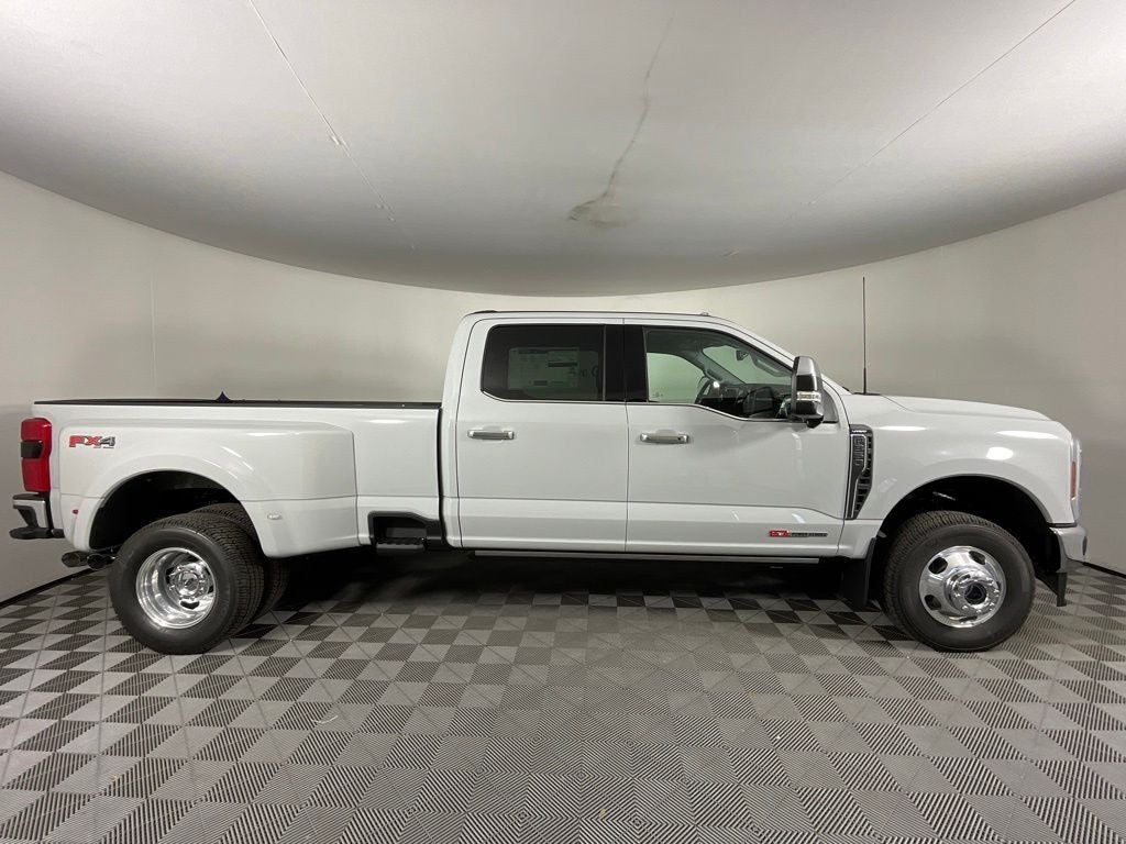 2026 Ford F-350SD Lariat DRW