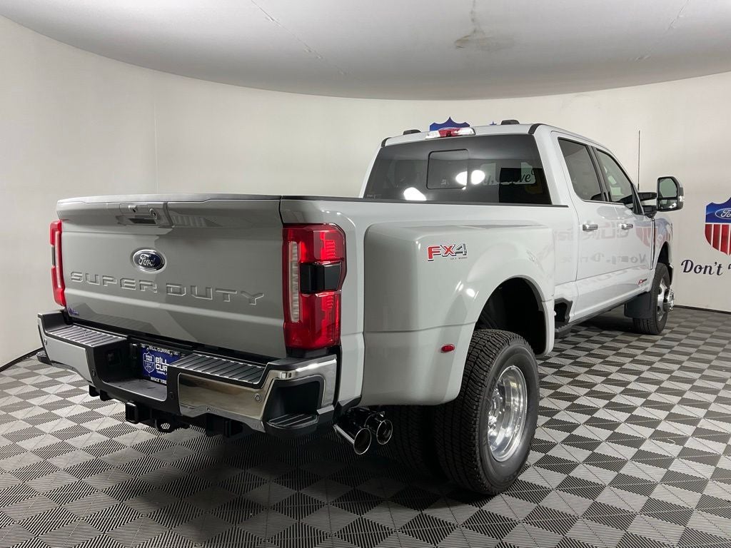 2026 Ford F-350SD Lariat DRW