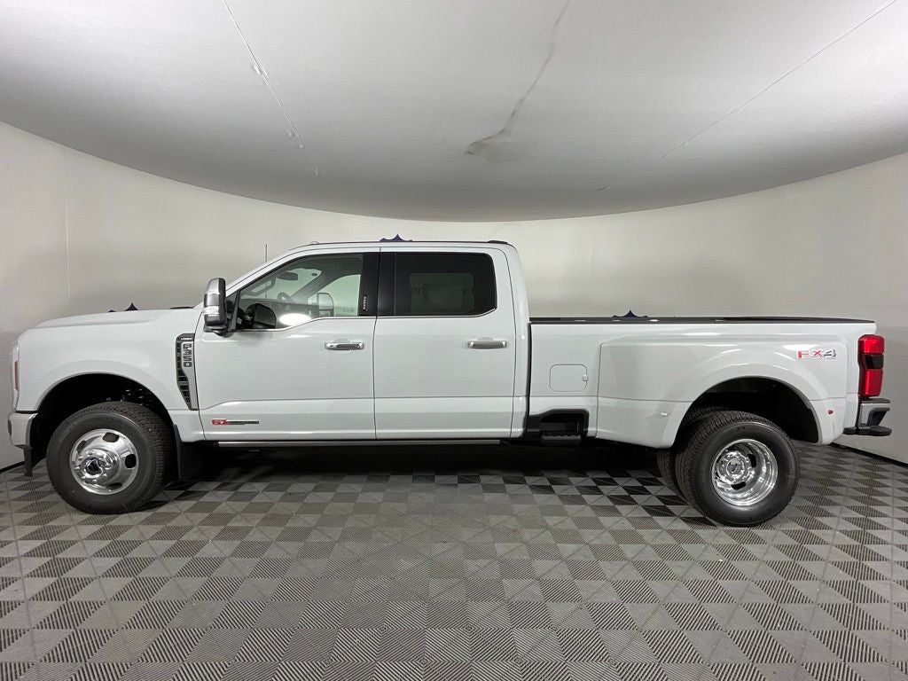 2026 Ford F-350SD Lariat DRW