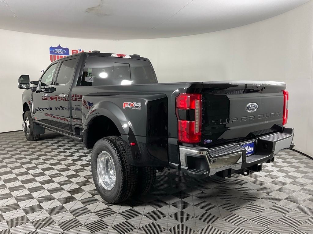 2026 Ford F-350SD Lariat DRW