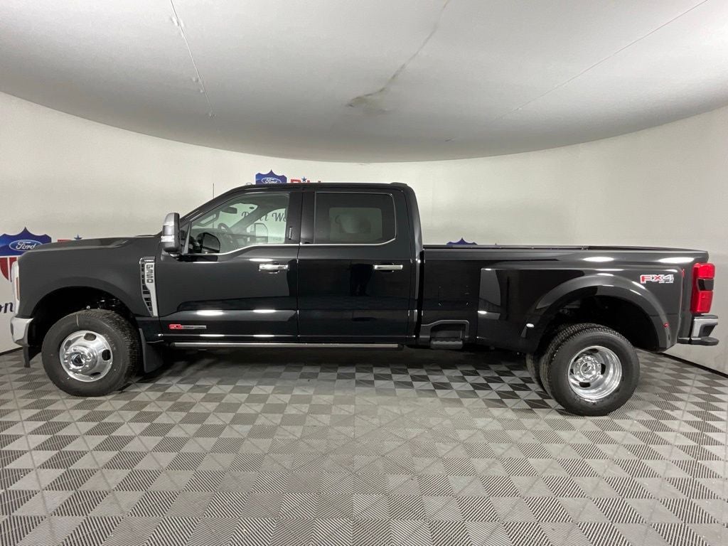 2026 Ford F-350SD Lariat DRW