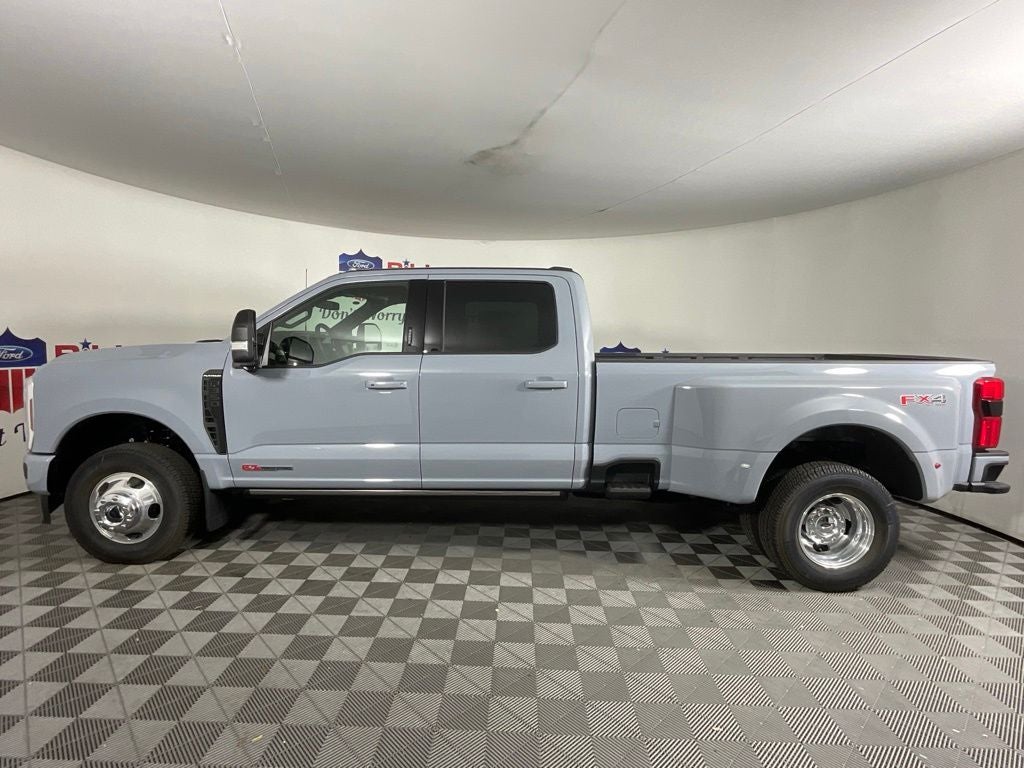 2026 Ford F-350SD Platinum DRW